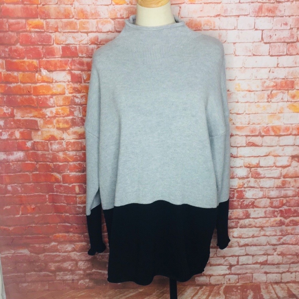 Tahari Black and Gray Oversized Mock Color Block Pullover Sweater